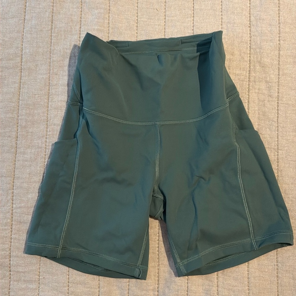 lululemon Wunder Train High Rise Short With Pockets 6” (Medium Forest)